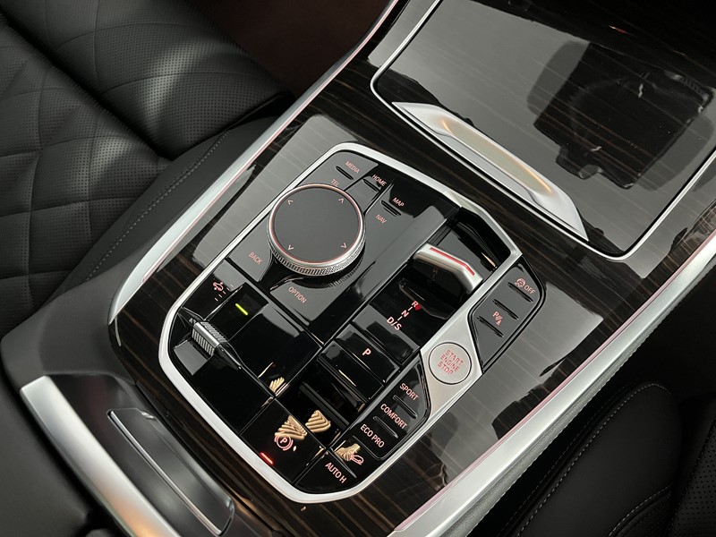 2025 (25) BMW X7 xDrive40i MHT M Sport 5dr Step Auto 4556022