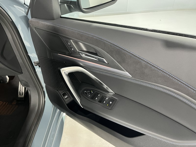 2025 (25) BMW iX2 150kW eDrive20 M Sport 65kWh 5dr Auto 4556086