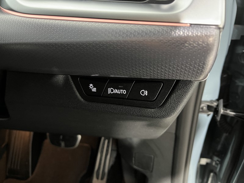 2025 (25) BMW iX1 150kW eDrive20 M Sport 65kWh 5dr Auto 4834862