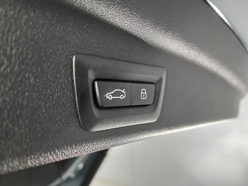 2025 (25) BMW iX1 150kW eDrive20 M Sport 65kWh 5dr Auto 4834884