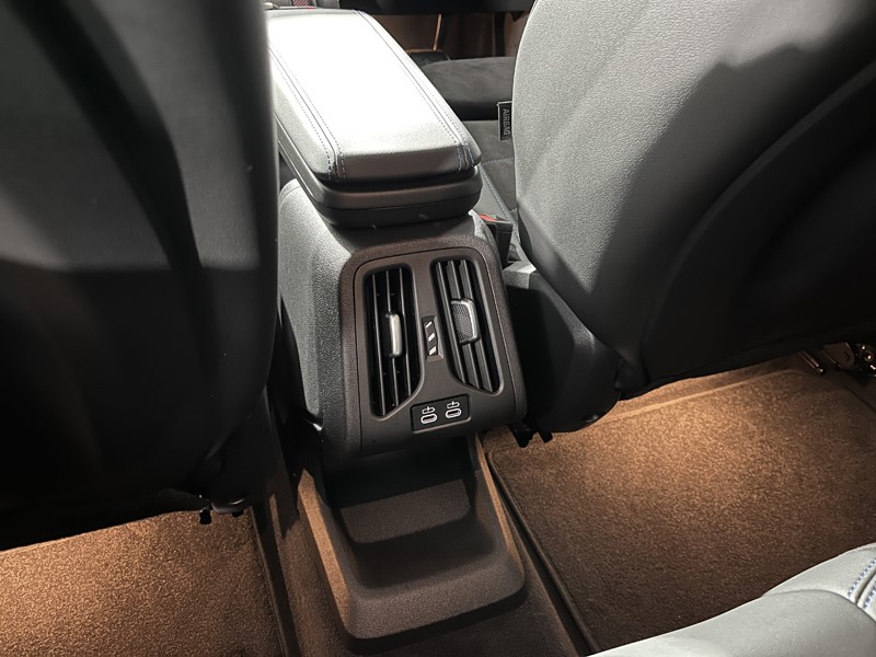 2025 (25) BMW iX1 150kW eDrive20 M Sport 65kWh 5dr Auto 4834877