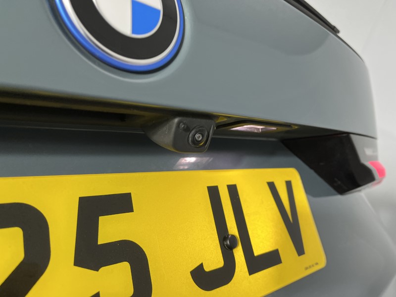 2025 (25) BMW iX1 150kW eDrive20 M Sport 65kWh 5dr Auto 4834883