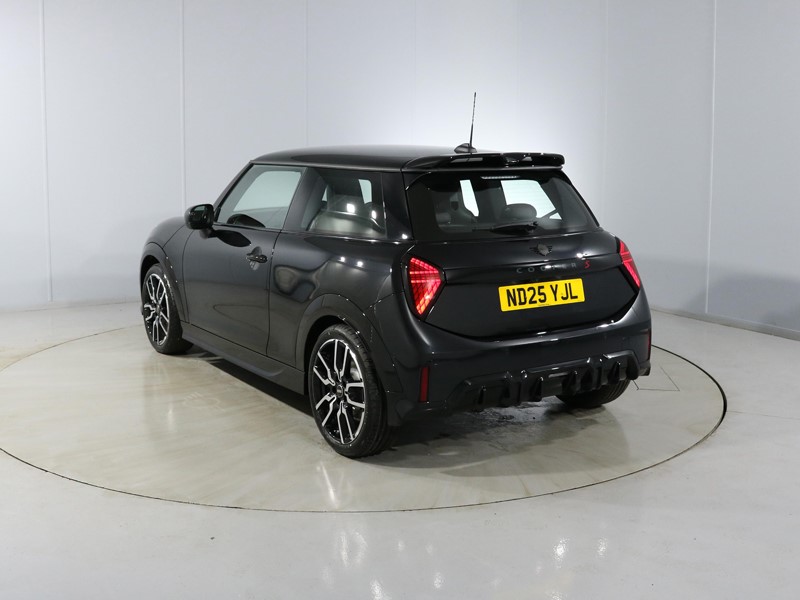 2025 (25) MINI COOPER 2.0 S Sport 3dr Auto
