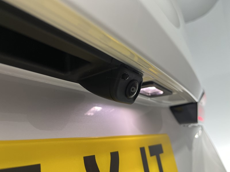 2025 (25) BMW 5 SERIES 520i M Sport Pro 4dr Auto 4765857