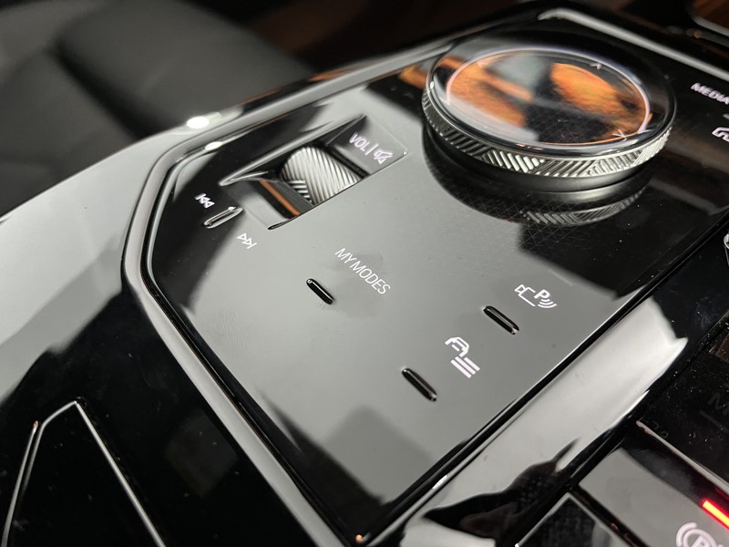 2025 (25) BMW 5 SERIES 520i M Sport Pro 4dr Auto 4765843