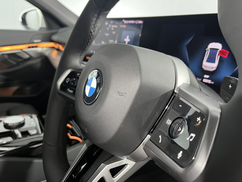 2025 (25) BMW 5 SERIES 520i M Sport Pro 4dr Auto 4765834