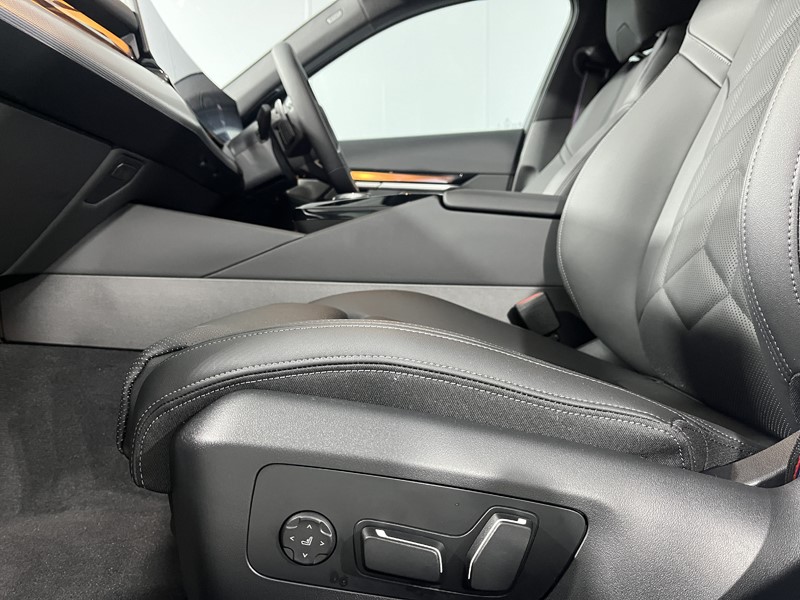 2025 (25) BMW 5 SERIES 520i M Sport Pro 4dr Auto 4765845