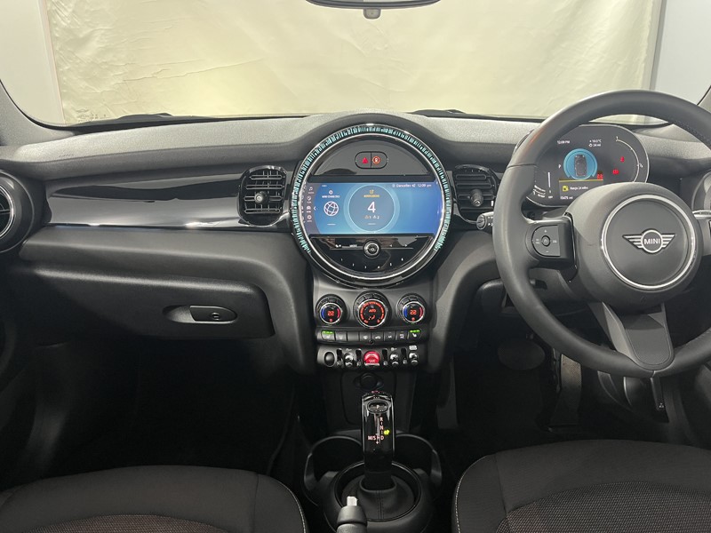 2023 (23) MINI CONVERTIBLE 1.5 Cooper Classic Premium 2dr Auto 4340186