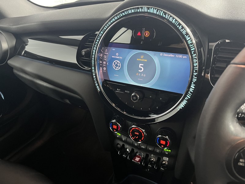 2023 (23) MINI CONVERTIBLE 1.5 Cooper Classic Premium 2dr Auto 4340190