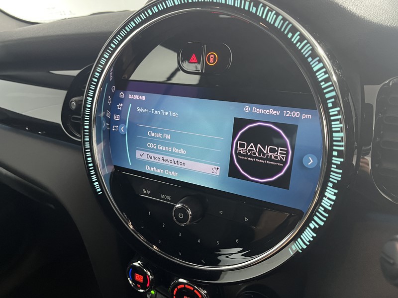 2023 (23) MINI CONVERTIBLE 1.5 Cooper Classic Premium 2dr Auto 4340208