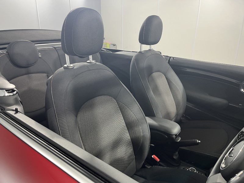 2023 (23) MINI CONVERTIBLE 1.5 Cooper Classic Premium 2dr Auto 4340193