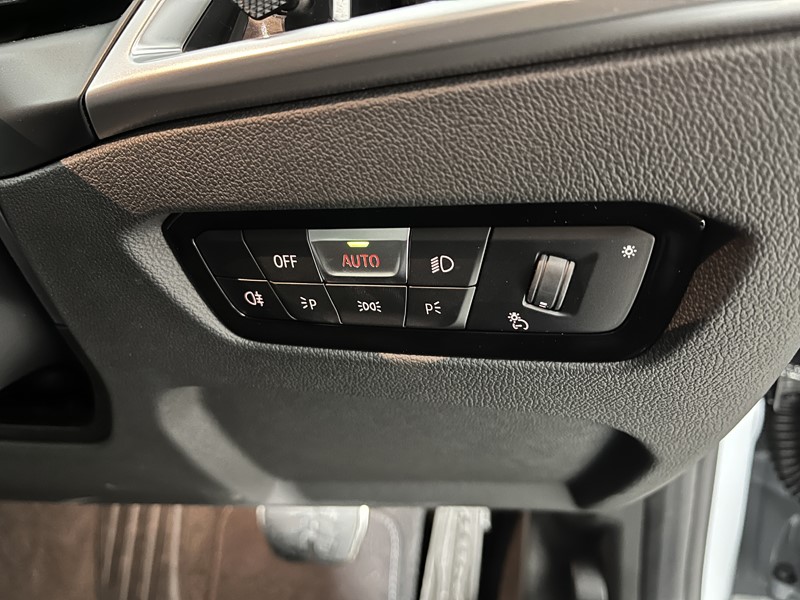 2025 (25) BMW 3 SERIES M340i xDrive MHT 4dr Step Auto 4753408