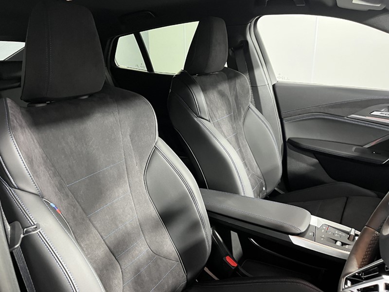 2025 (25) BMW iX2 150kW eDrive20 M Sport 65kWh 5dr Auto 4992622