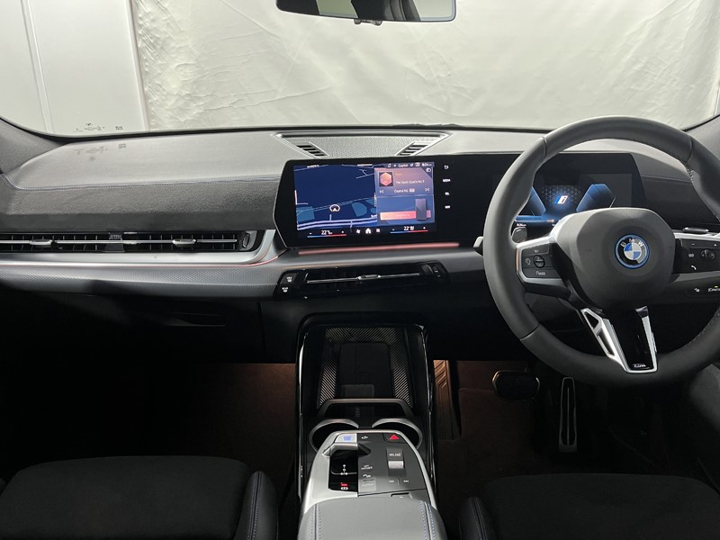 2025 (25) BMW iX2 150kW eDrive20 M Sport 65kWh 5dr Auto 4506664