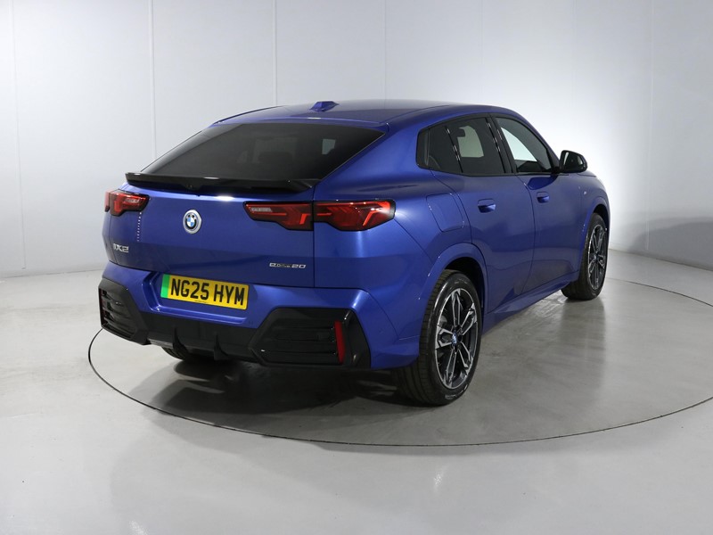 2025 (25) BMW iX2 150kW eDrive20 M Sport 65kWh 5dr Auto 4992635