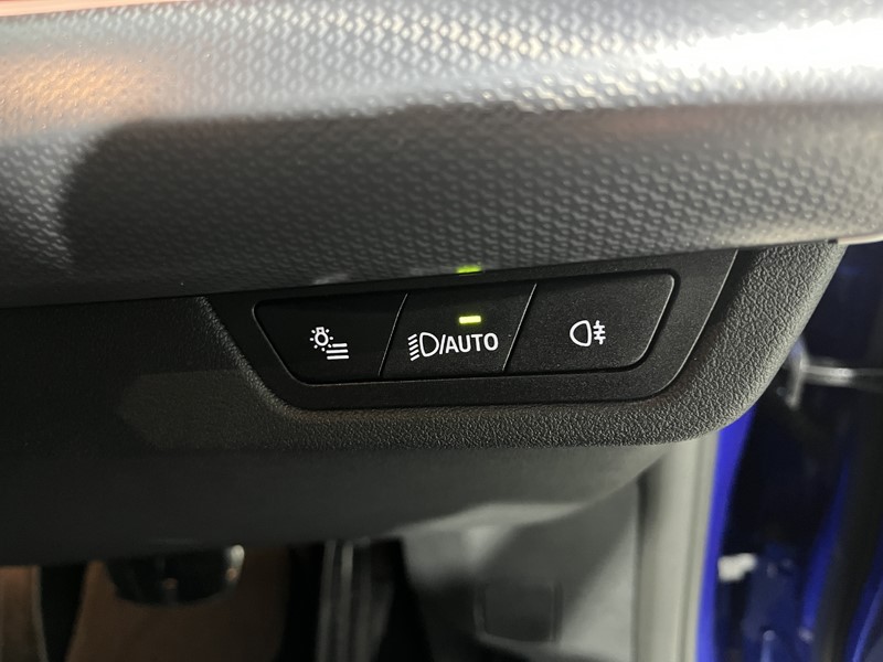 2025 (25) BMW iX2 150kW eDrive20 M Sport 65kWh 5dr Auto 4992644