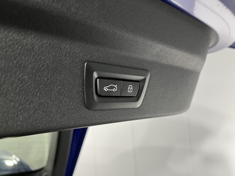 2025 (25) BMW iX2 150kW eDrive20 M Sport 65kWh 5dr Auto 4992660