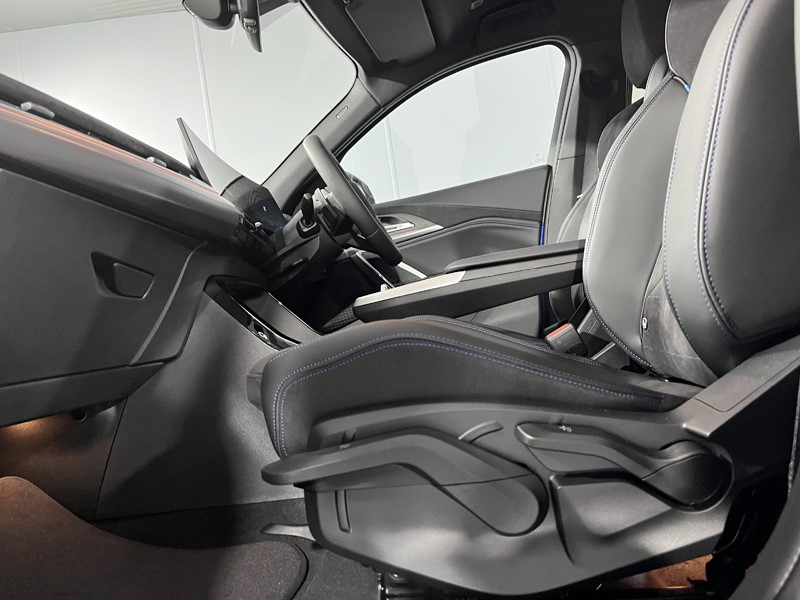 2025 (25) BMW iX2 150kW eDrive20 M Sport 65kWh 5dr Auto 4506692