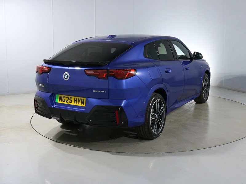 2025 (25) BMW iX2 150kW eDrive20 M Sport 65kWh 5dr Auto 4506705