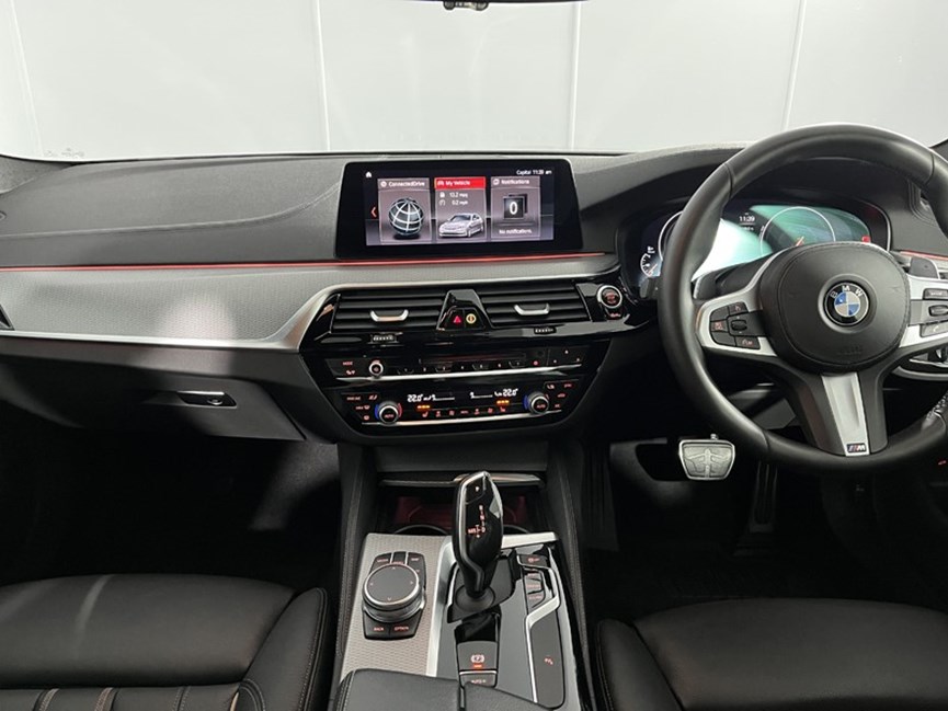2019 (19) BMW 5 SERIES 530d M Sport 4dr Auto