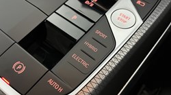 2025 (25) BMW 3 SERIES 330e 22.3 kWh M Sport 5dr Step Auto 4605174