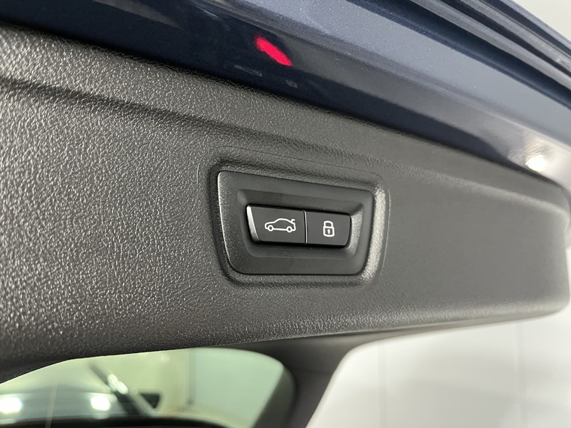 2025 (25) BMW 3 SERIES 330e 22.3 kWh M Sport 5dr Step Auto 4605186