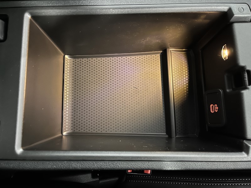 2025 (25) BMW 3 SERIES 330e 22.3 kWh M Sport 5dr Step Auto 4605175