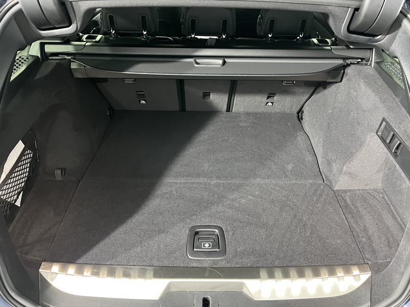 2025 (25) BMW 3 SERIES 330e 22.3 kWh M Sport 5dr Step Auto 4605152