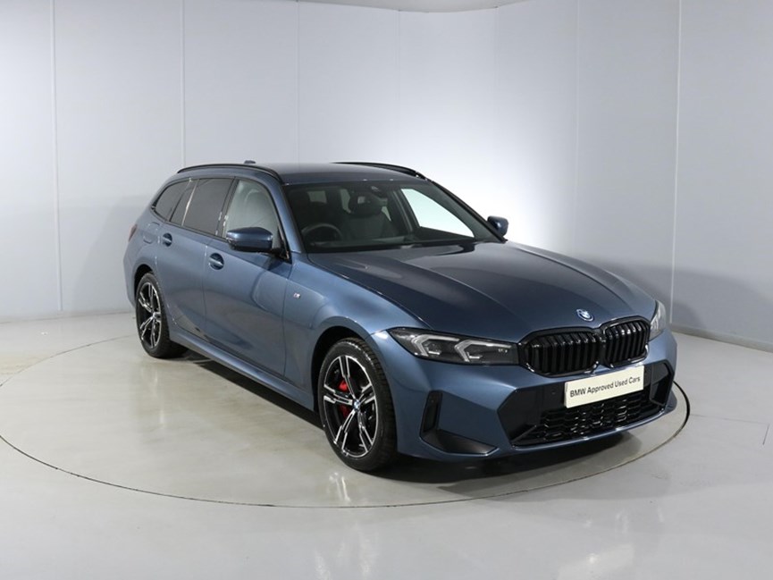 2025 (25) BMW 3 SERIES 330e 22.3 kWh M Sport 5dr Step Auto