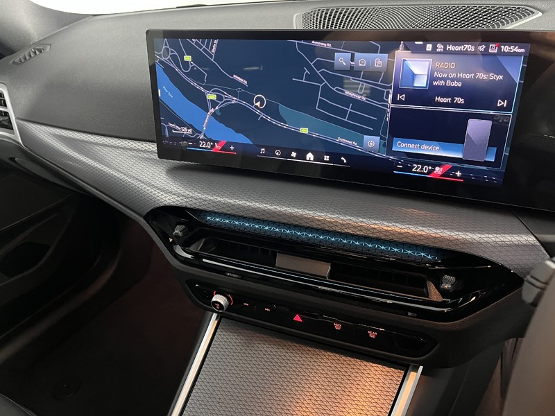 2025 (25) BMW 3 SERIES 330e 22.3 kWh M Sport 5dr Step Auto 4605147