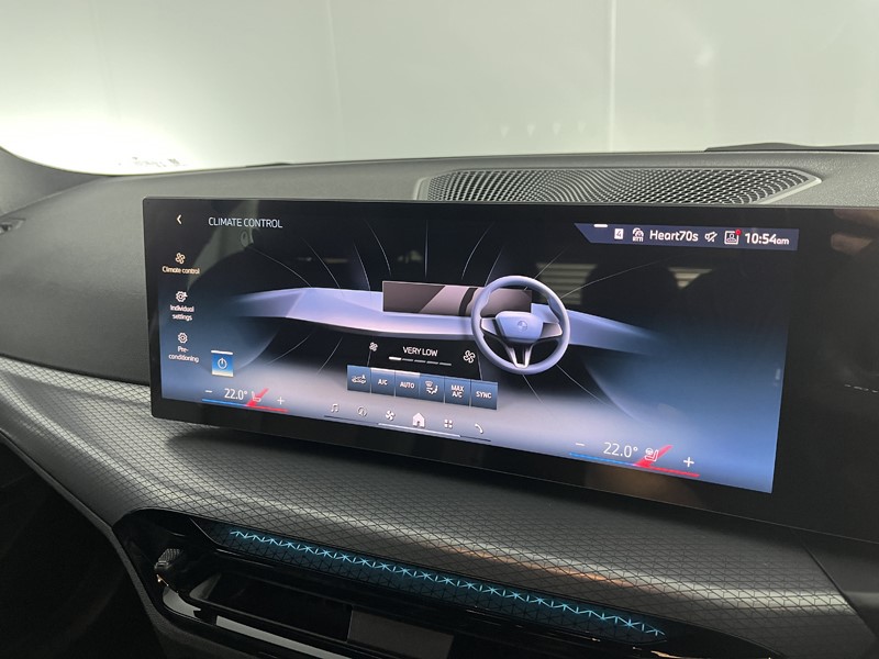 2025 (25) BMW 3 SERIES 330e 22.3 kWh M Sport 5dr Step Auto 4605171