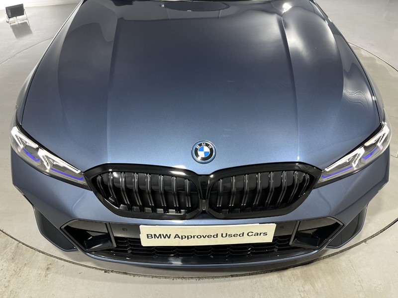 2025 (25) BMW 3 SERIES 330e 22.3 kWh M Sport 5dr Step Auto 4605181