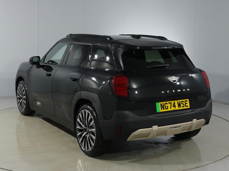 2025 (74) MINI ACEMAN 135kW E Exclusive 43kWh 5dr Auto 4338209