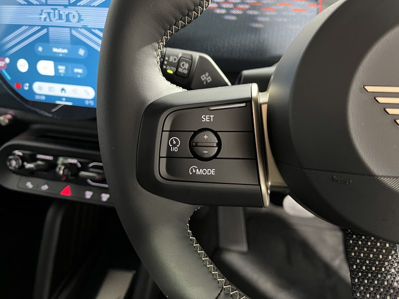 2025 (74) MINI ACEMAN 135kW E Exclusive 43kWh 5dr Auto 4338230