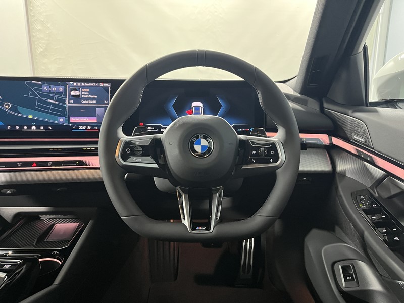 2025 (25) BMW 5 SERIES 520i M Sport Pro 4dr Auto 4687557