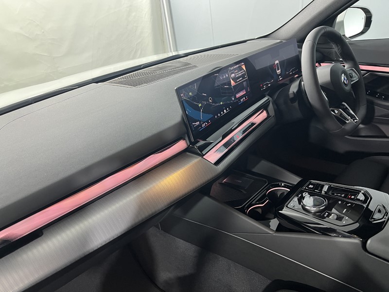 2025 (25) BMW 5 SERIES 520i M Sport Pro 4dr Auto 4687559