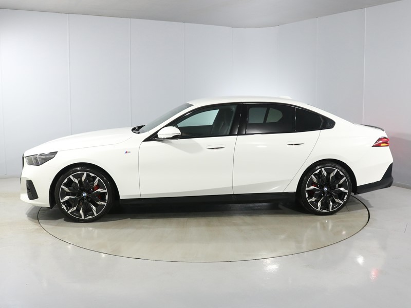 2025 (25) BMW 5 SERIES 520i M Sport Pro 4dr Auto 4687603