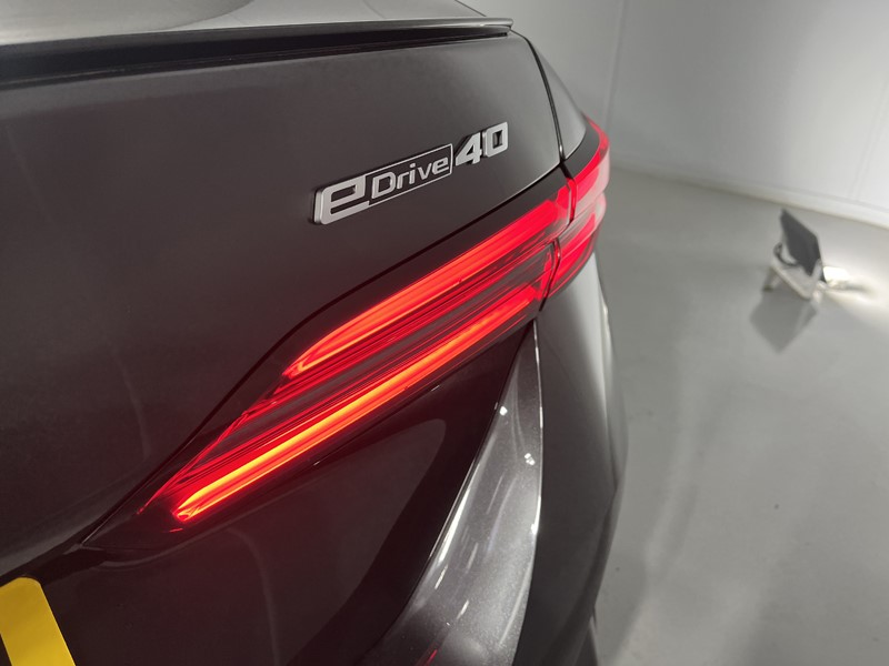 2025 (25) BMW I5 250kW eDrive40 M Sport Pro 84kWh 4dr Auto 4688346