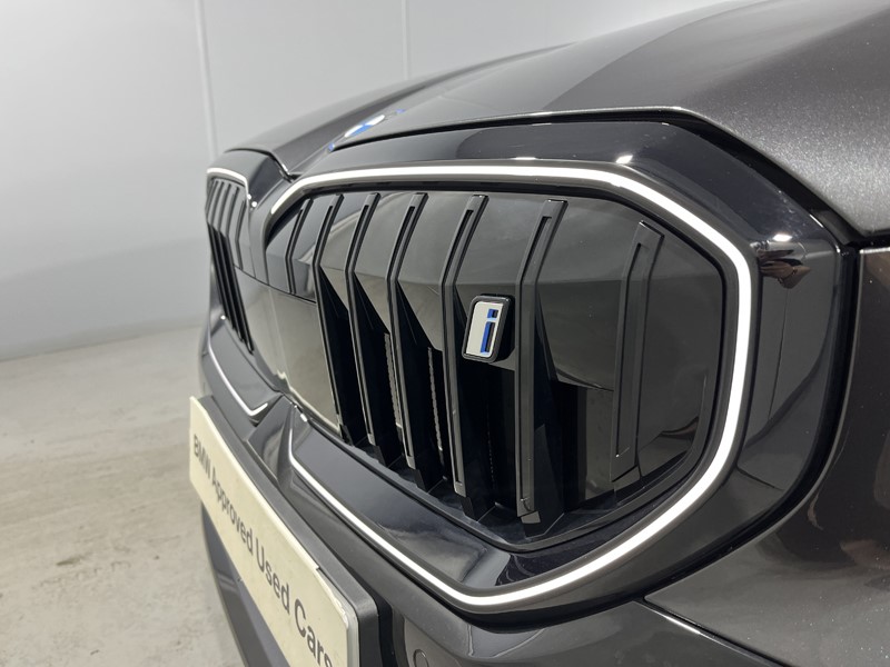 2025 (25) BMW I5 250kW eDrive40 M Sport Pro 84kWh 4dr Auto 4688341