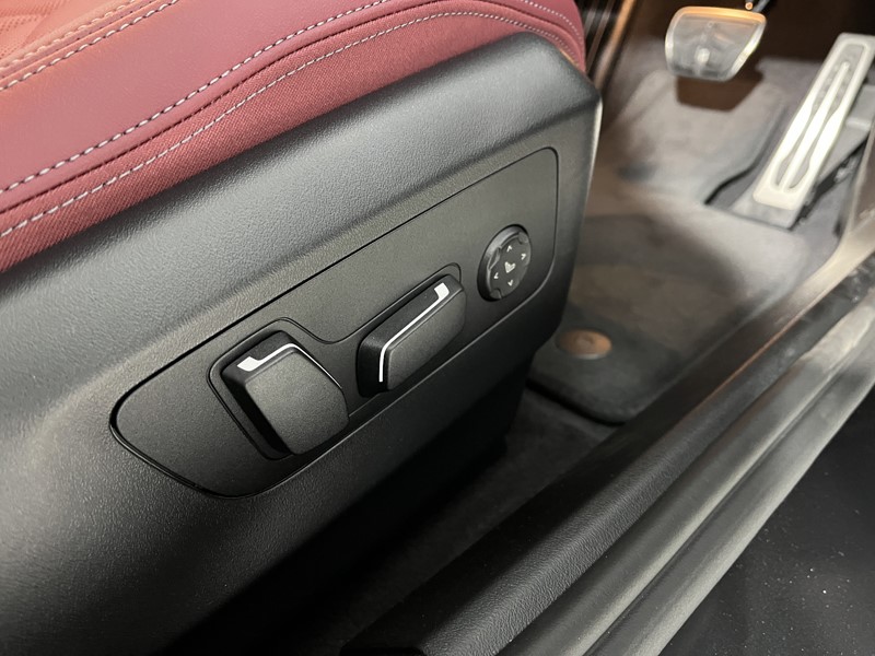 2025 (25) BMW I5 250kW eDrive40 M Sport Pro 84kWh 4dr Auto 4688319