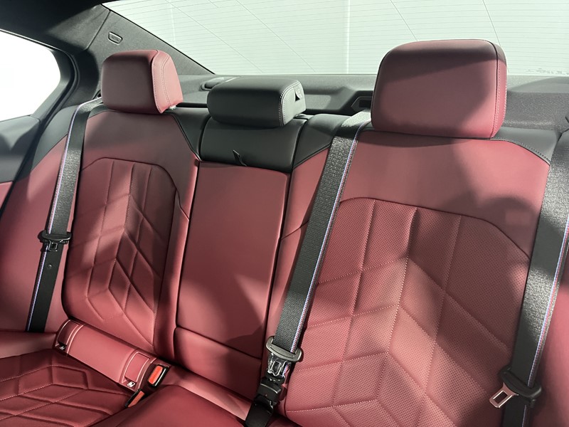 2025 (25) BMW I5 250kW eDrive40 M Sport Pro 84kWh 4dr Auto 4688312