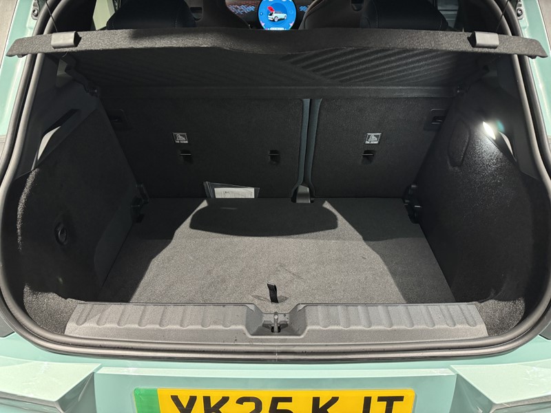 2025 (25) MINI ACEMAN 135kW E Exclusive [Level 2] 43kWh 5dr Auto 5042915