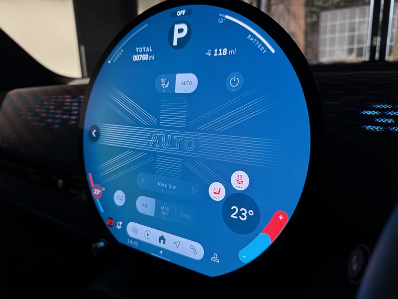 2025 (25) MINI ACEMAN 135kW E Exclusive [Level 2] 43kWh 5dr Auto 5042930