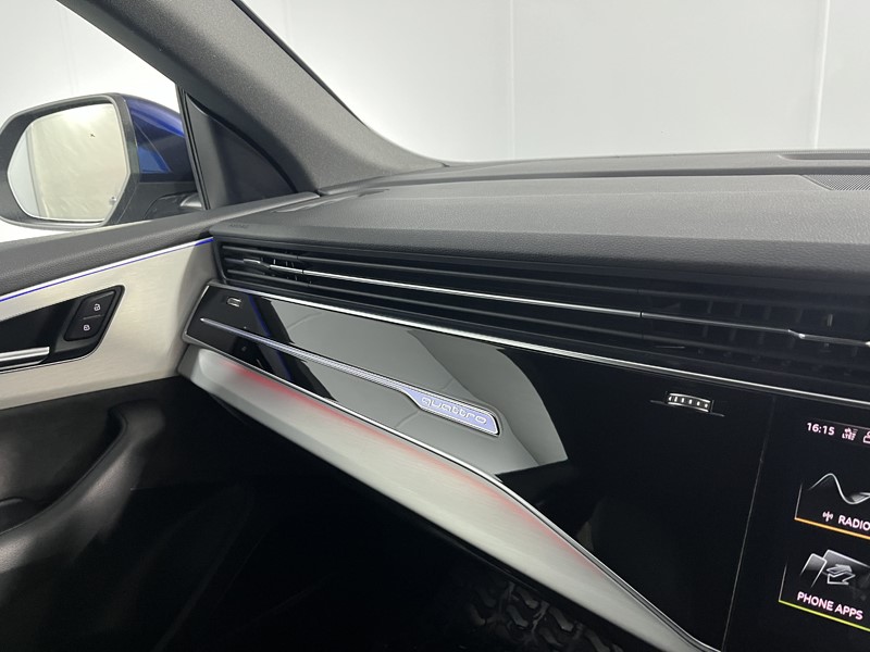 2020 (70) AUDI Q8 50 TDI Quattro S Line 5dr Tiptronic [Leather] 4763469