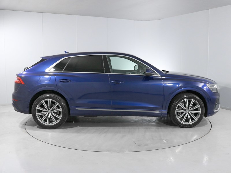 2020 (70) AUDI Q8 50 TDI Quattro S Line 5dr Tiptronic [Leather] 4763440
