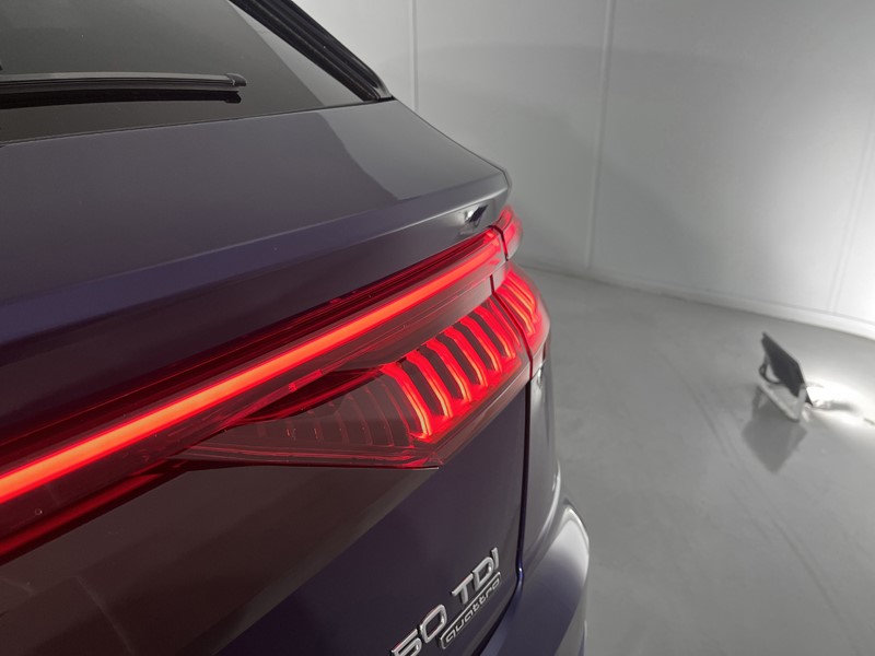 2020 (70) AUDI Q8 50 TDI Quattro S Line 5dr Tiptronic [Leather] 4763459