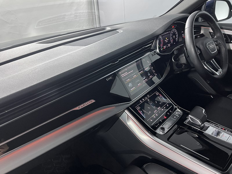2020 (70) AUDI Q8 50 TDI Quattro S Line 5dr Tiptronic [Leather] 4763444