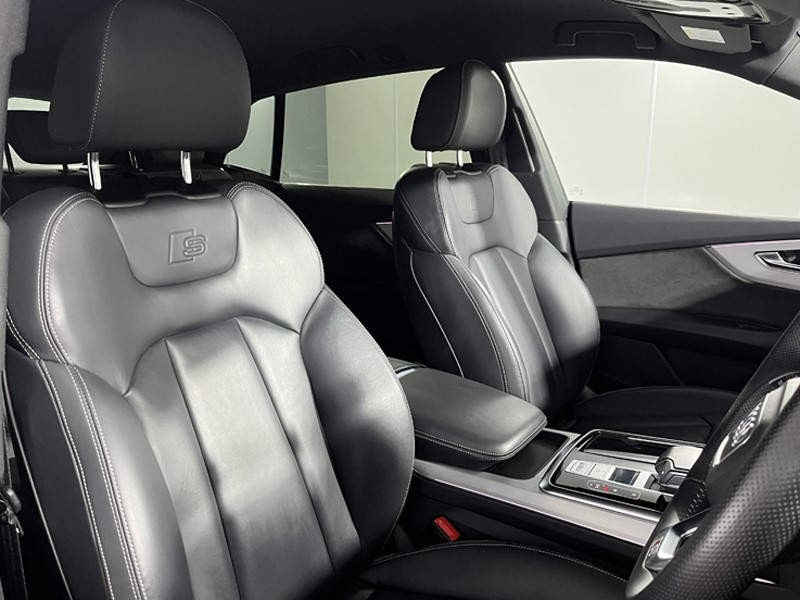 2020 (70) AUDI Q8 50 TDI Quattro S Line 5dr Tiptronic [Leather] 4763446