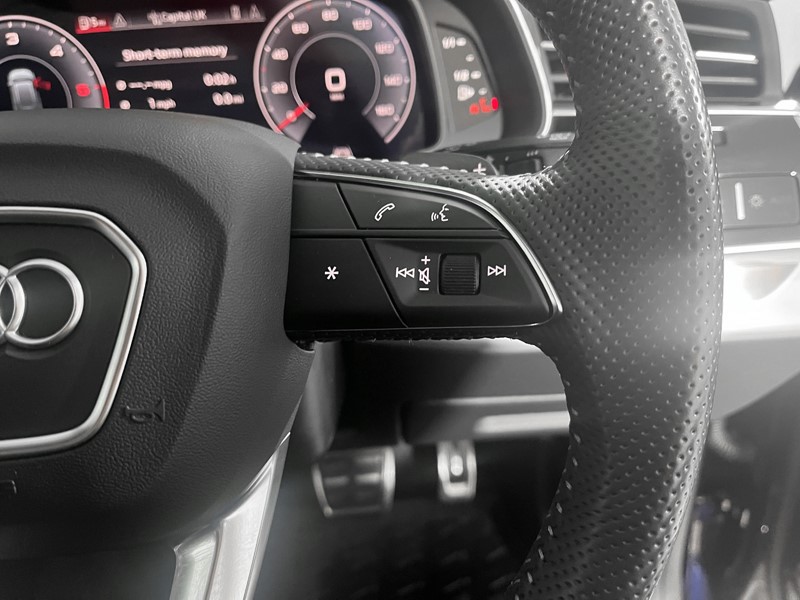 2020 (70) AUDI Q8 50 TDI Quattro S Line 5dr Tiptronic [Leather] 4763455