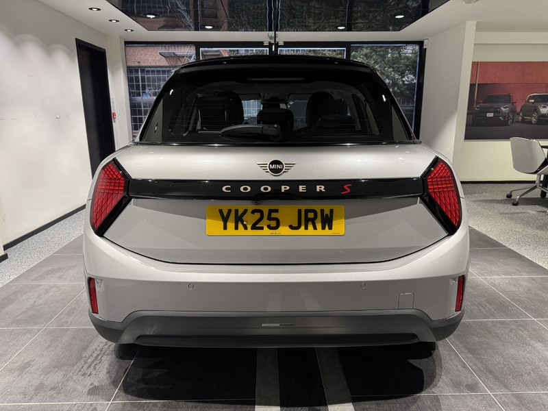 2025 (25) MINI COOPER 2.0 S Classic 5dr Auto 5042231